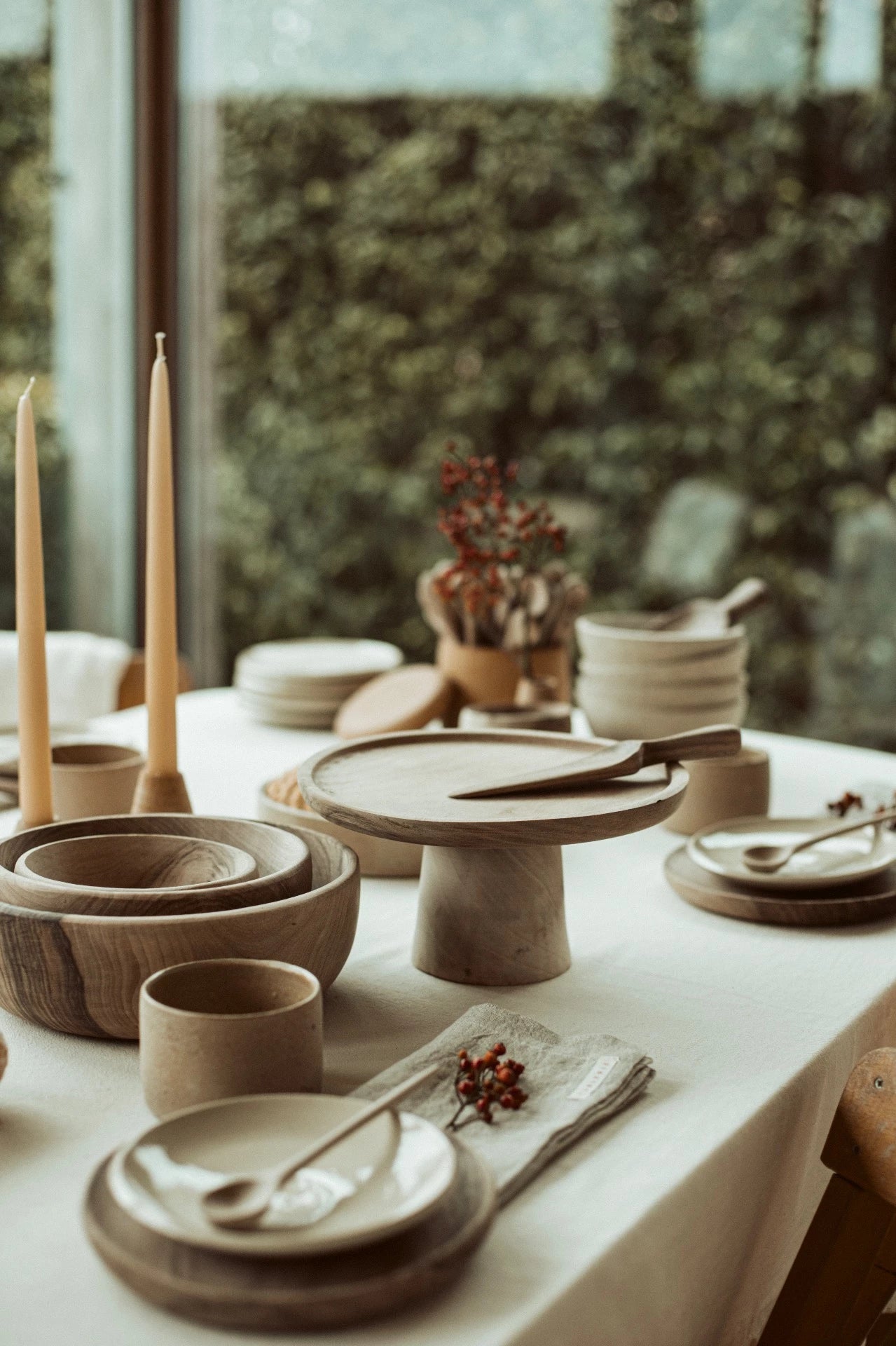 wooden cake stand