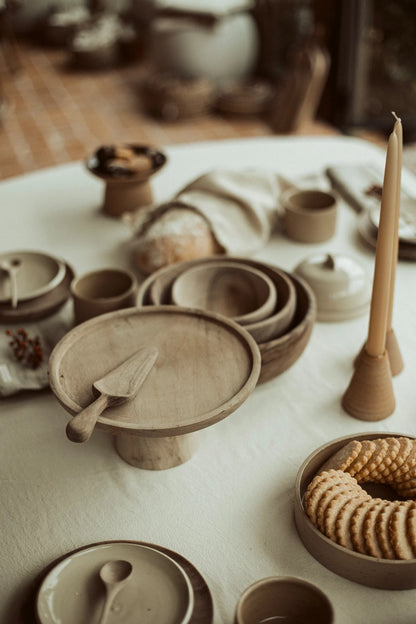 wooden cake stand